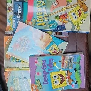Spongebobbundle of books made like comics